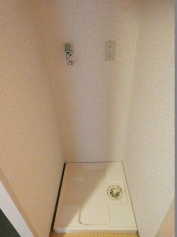 その他　室内洗濯機置場があります。