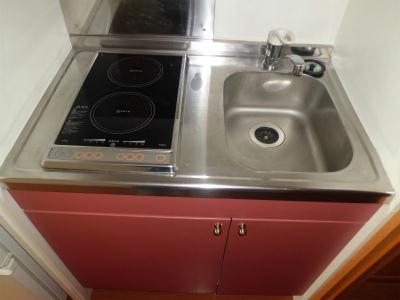 キッチン　電気コンロ付ミニキッチン。