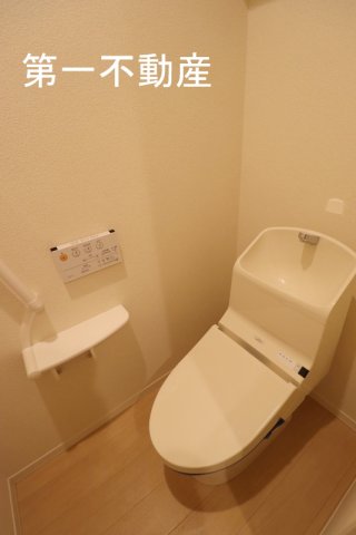 トイレ　暖房洗浄便座