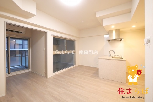 居室・リビング　「“合う暮らし”を、LINEで一緒に描こう。」