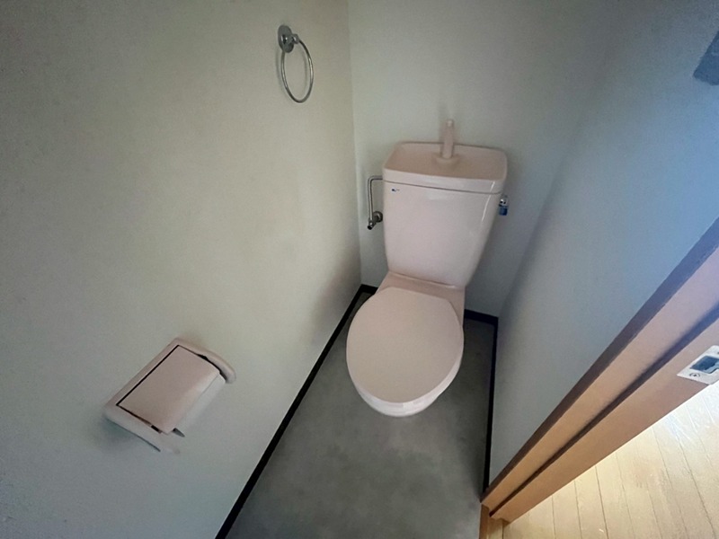 トイレ　別部屋参考写真