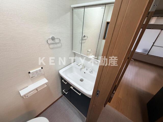 洗面設備　忙しい朝には欠かせない洗面所です