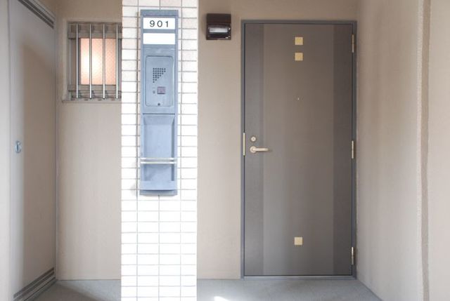 その他共有部分　１フロアに２戸！　１戸建て感覚のエントランス！