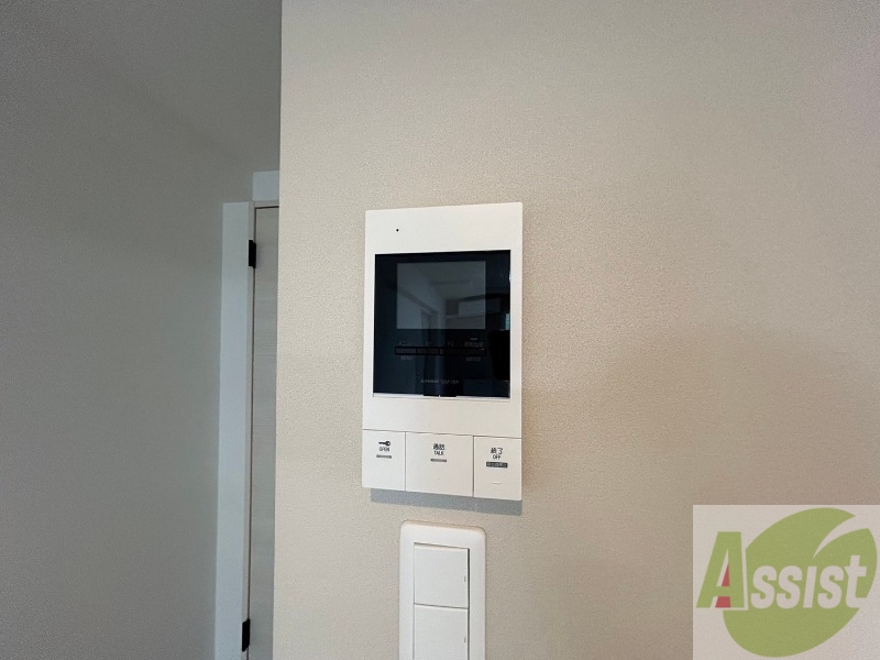 セキュリティ　ＴＶモニター付インターホンです。来客者の顔が見えるので安心！