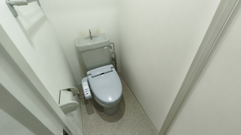 トイレ　画像と現状が異なる場合は現状優先となります。