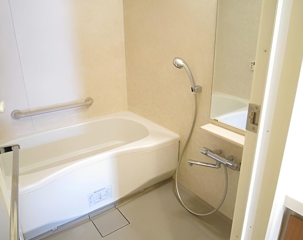 バス・シャワールーム　☆ゆったりくつろげるお風呂☆