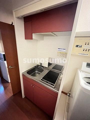 キッチン　コンパクトなキッチンで掃除もラクラク