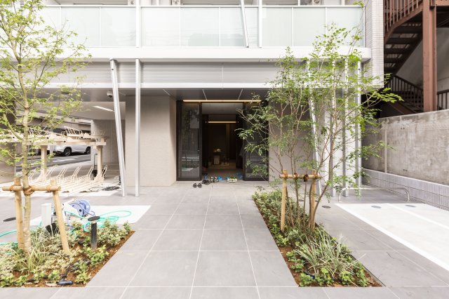 エントランス　ゆとりのあるエントランスです