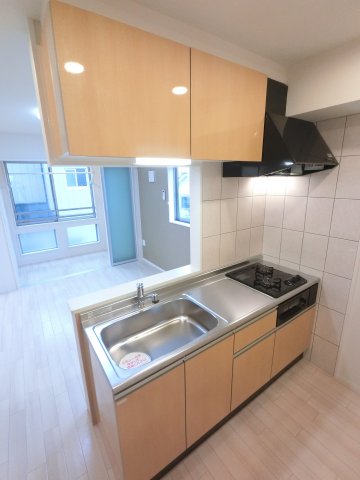 キッチン　※同タイプの写真となります。