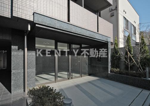 エントランス　ゆとりのあるエントランスです