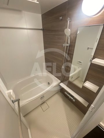 バス・シャワールーム　ザ・パークハビオ谷町六丁目テラス　浴室