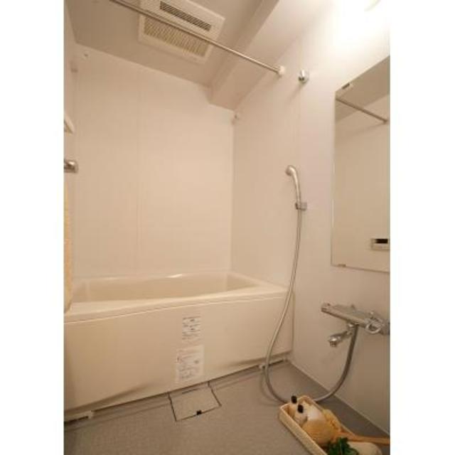 バス・シャワールーム　※写真は同タイプ住戸です。