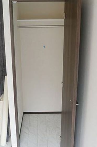 収納　★ハンガーラック付き、上部収納も有り★