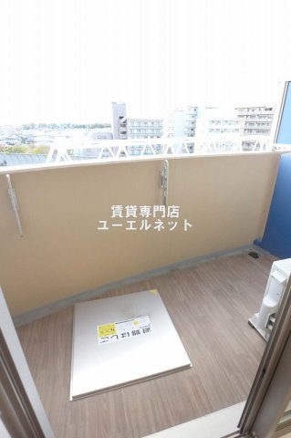 バルコニー　バルコニー付きで採光＆風通し良好！