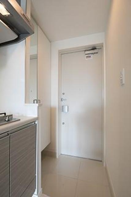 玄関　※写真は同タイプ住戸です。