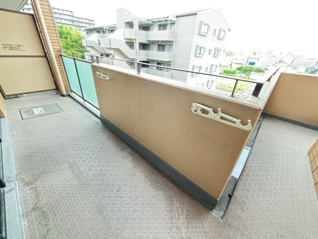 バルコニー　詳細は、RISUMO江坂本店→06-6155-7137まで♪