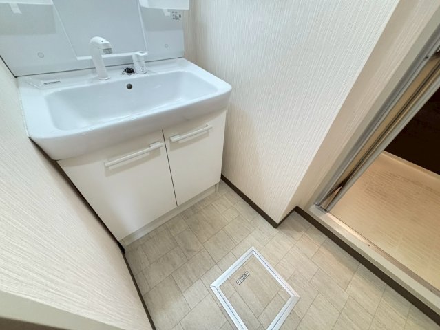 洗面設備　詳細は、RISUMO江坂本店→06-6155-7137まで♪