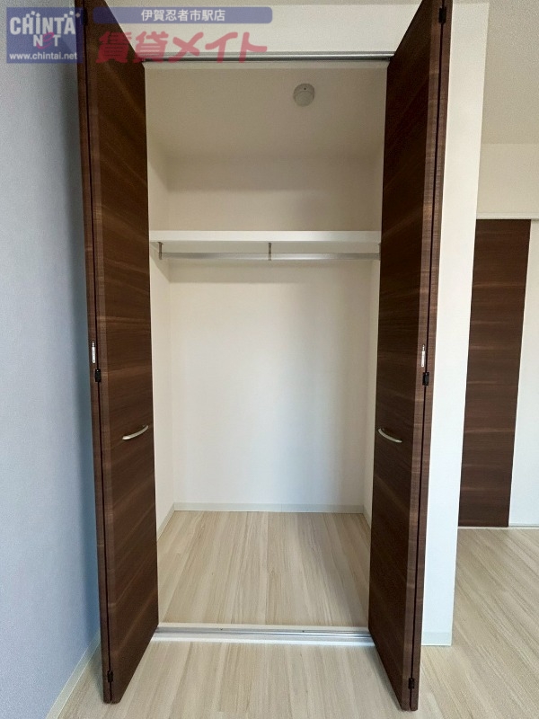 収納　別部屋参考写真となります。