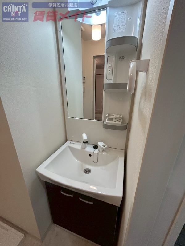 洗面設備　別部屋参考写真となります。