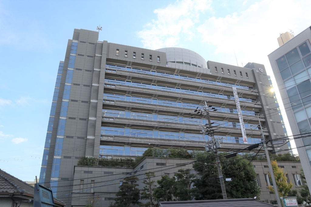 役所　八尾市役所（役所）まで375m