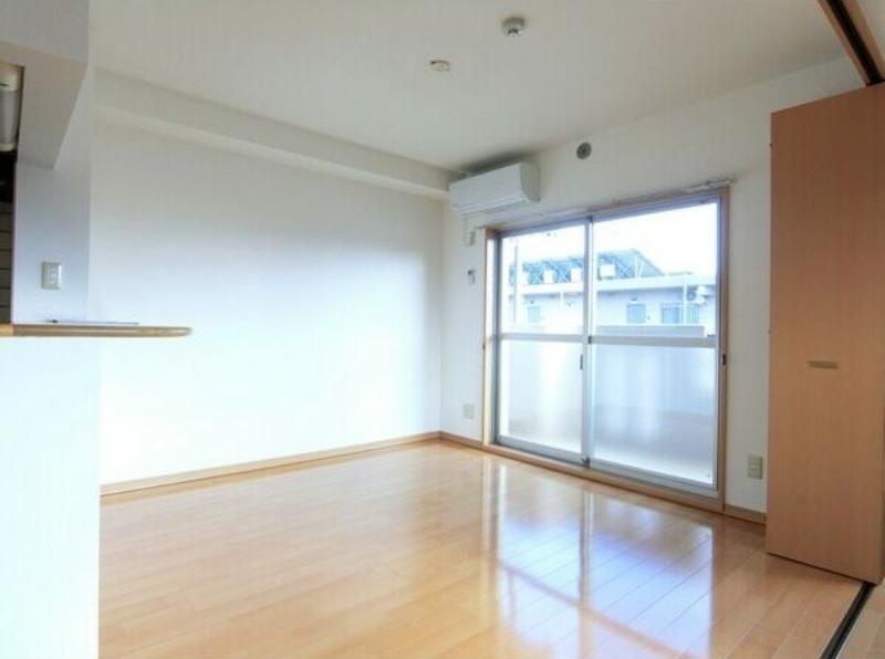 居室・リビング　図面と現状に相違がある場合には現状を優先