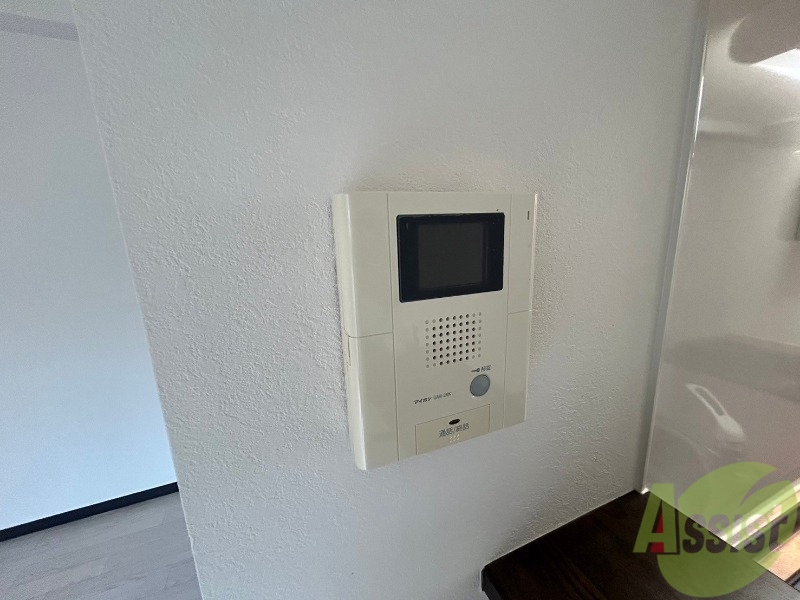 セキュリティ　インターホンは通話ができるので急な訪問があっても安心です。