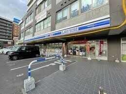 コンビニ　ローソン札幌手稲駅前店（コンビニ）まで113m