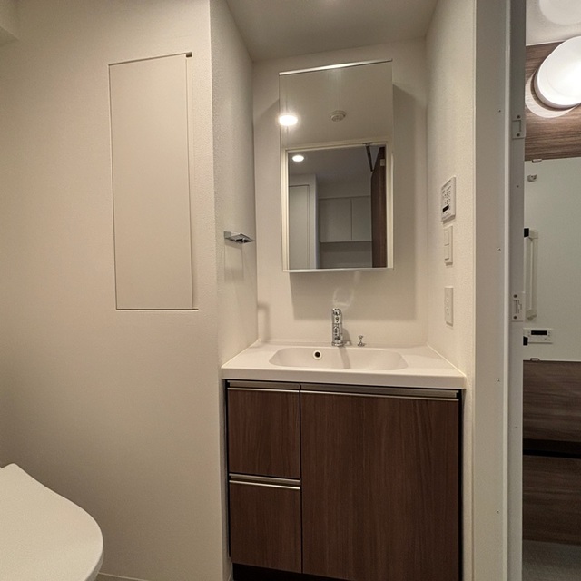 洗面設備　※写真は同タイプ住戸です。