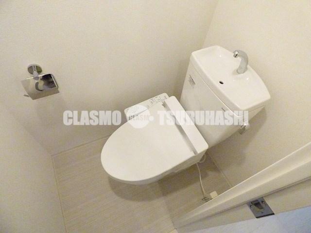 セレニテ夕陽丘ESTのトイレ写真