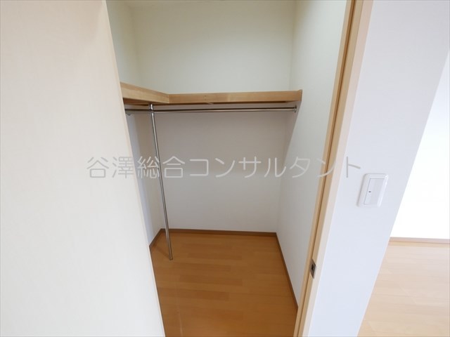 収納　ウォークインクローゼット