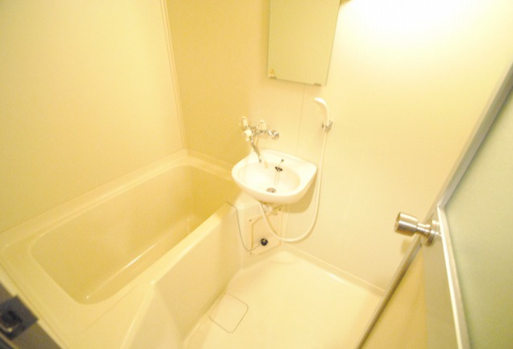 バス・シャワールーム　日々の疲れを癒すお風呂付です