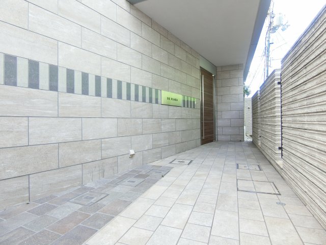 エントランス　詳細は、RISUMO江坂本店→06 6155-7137まで♪