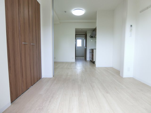 居室・リビング　詳細は、RISUMO江坂本店→06-6155-7137まで♪