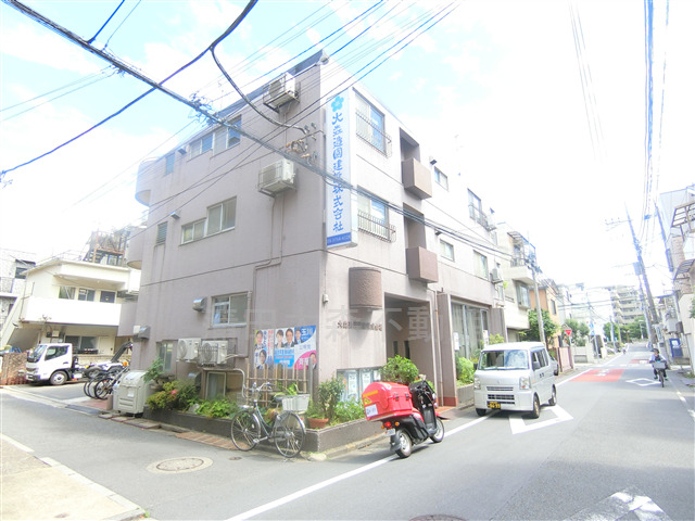 建物外観　1980年10月築　RC鉄筋コンクリート造地上3階建ての人気