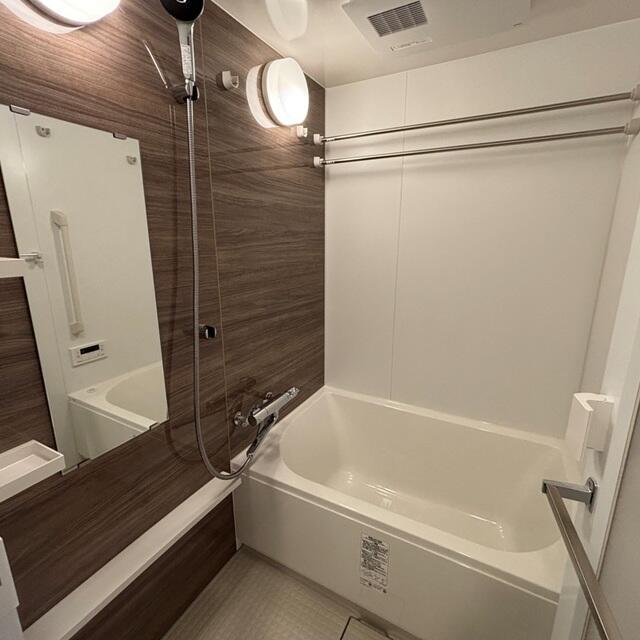 バス・シャワールーム　※写真は同タイプ住戸です。?
