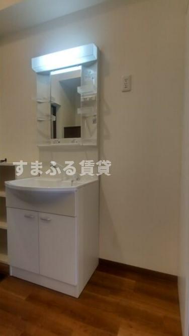 洗面設備　同仕様　反転の場合あり