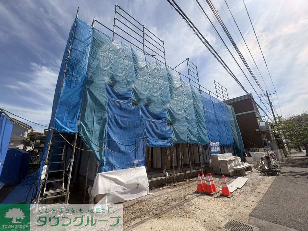 建物外観　建築中