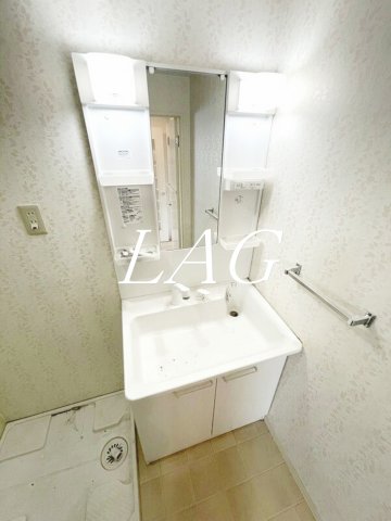 洗面設備　独立洗面台です。