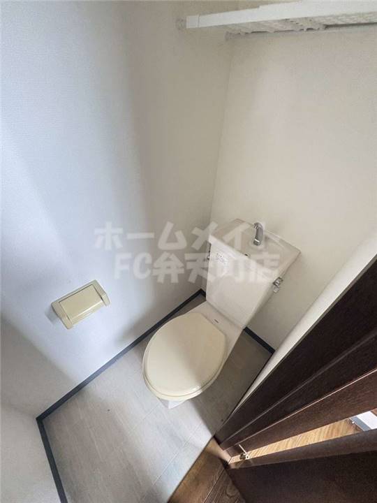 トイレ　落ち着いたトイレです