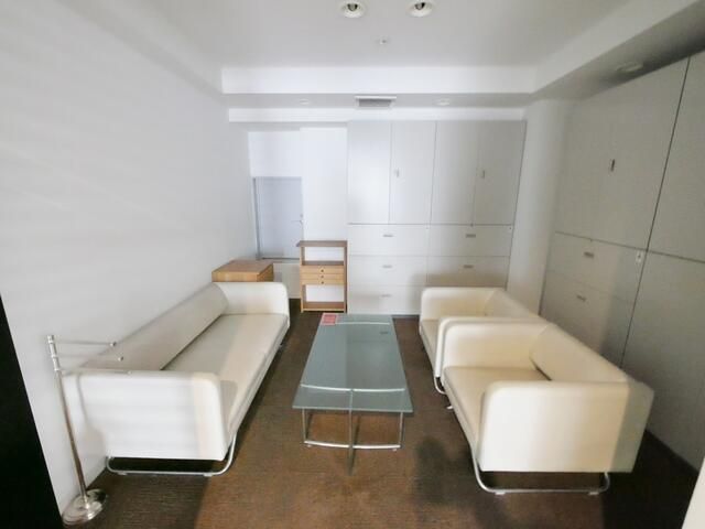 ロビー　■宅配ＢＯＸ■駐輪場