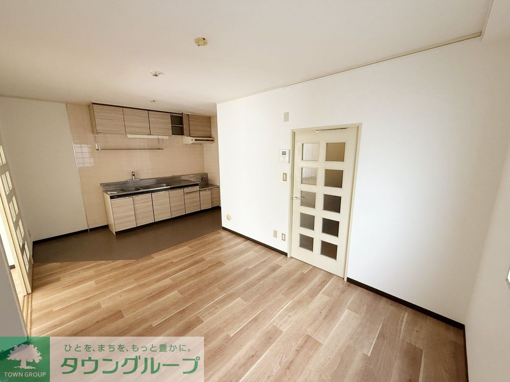居室・リビング　同物件別部屋写真