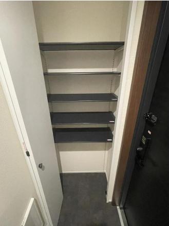 収納　シューズボックス