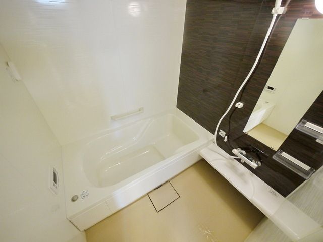 バス・シャワールーム　同施工会社の建物のイメージです。