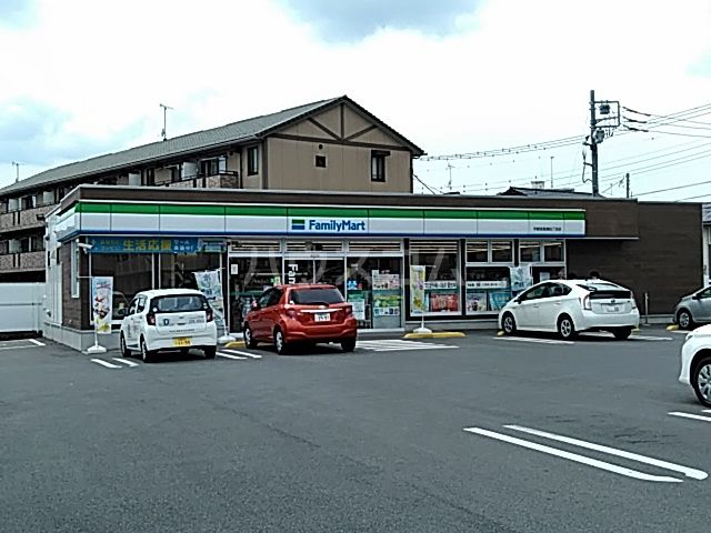 コンビニ　ファミリーマート　宇都宮簗瀬四丁目店（コンビニ）まで340m