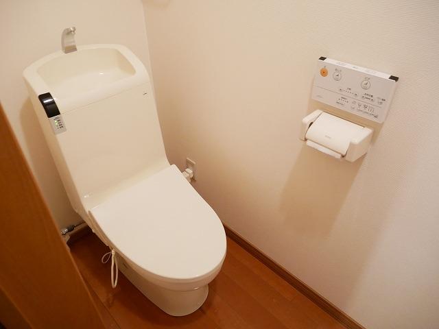 トイレ　トイレ