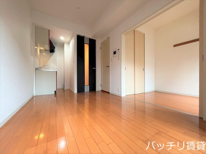 居室・リビング　＊画像は別部屋の為イメージ、現状優先致します