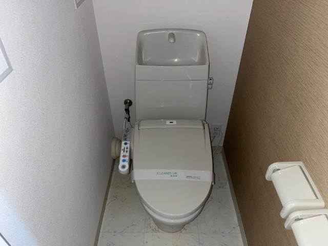 トイレ　トイレ
