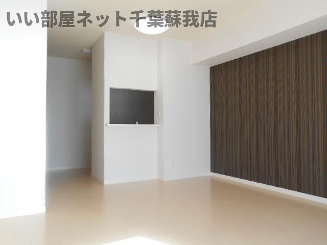 居室・リビング　広々とした洋室です