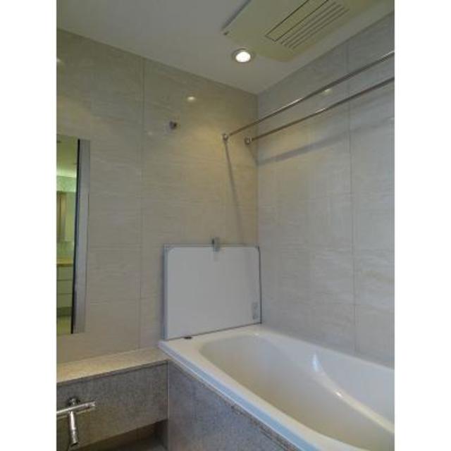 バス・シャワールーム　※写真は同タイプ住戸です。
