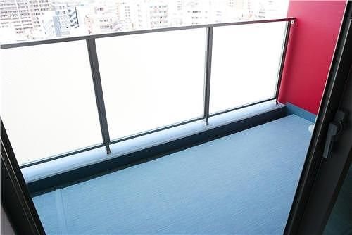 バルコニー　同建物別号室の写真です。